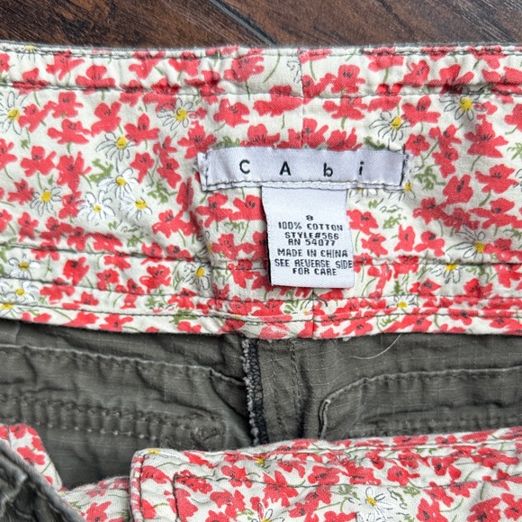 Green CAbi Cargo Capri Pants style #556 size 8 (Z1) - Picture 4 of 8